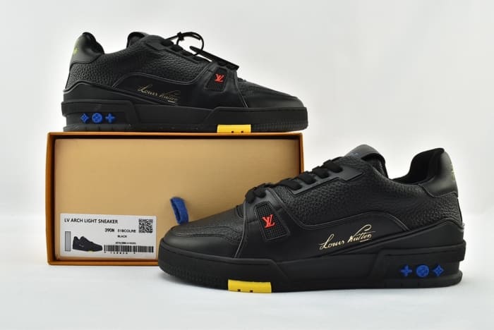 Louis Vuitton Trainer Black Signature