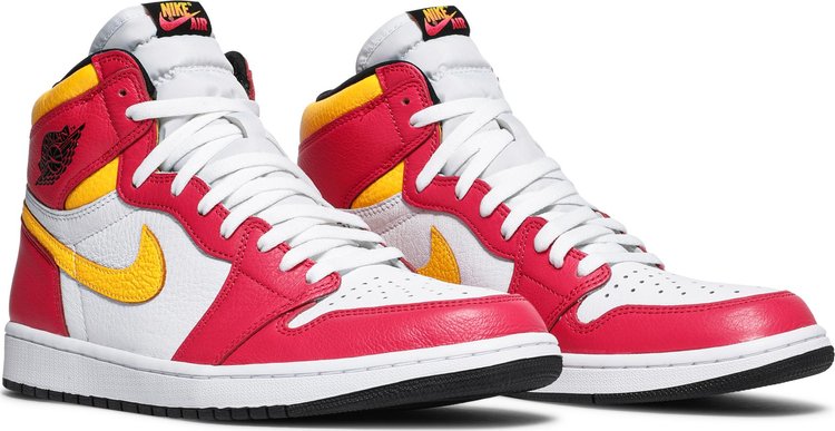 Nike Air Jordan 1 Retro High OG 'Light Fusion Red'